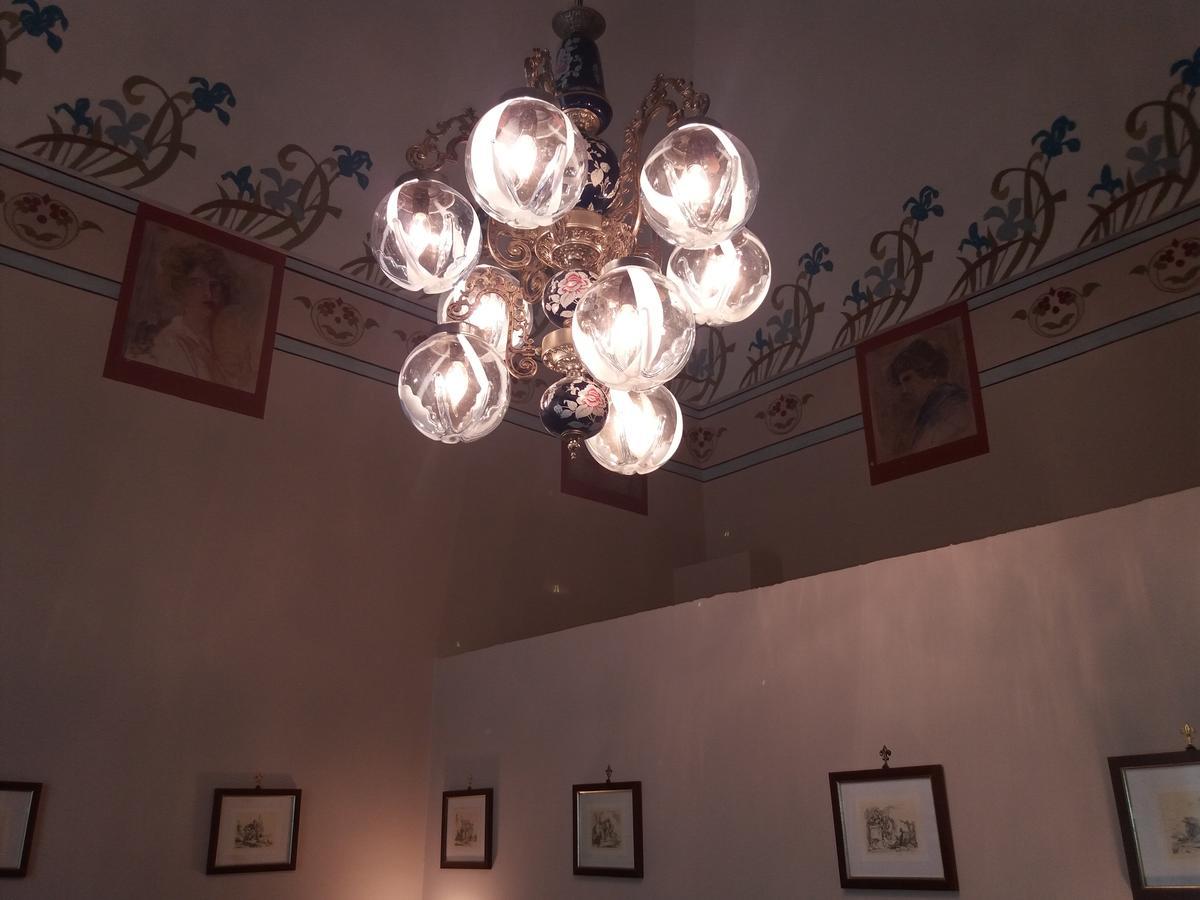 Antico Palazzo Spinola Bed & Breakfast 3*